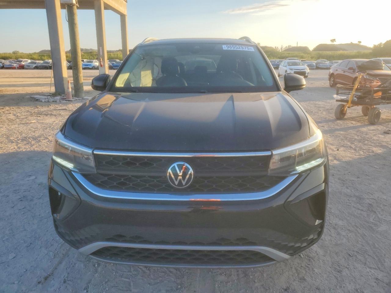2022 Volkswagen Taos Se Iq Drive - Фото 5