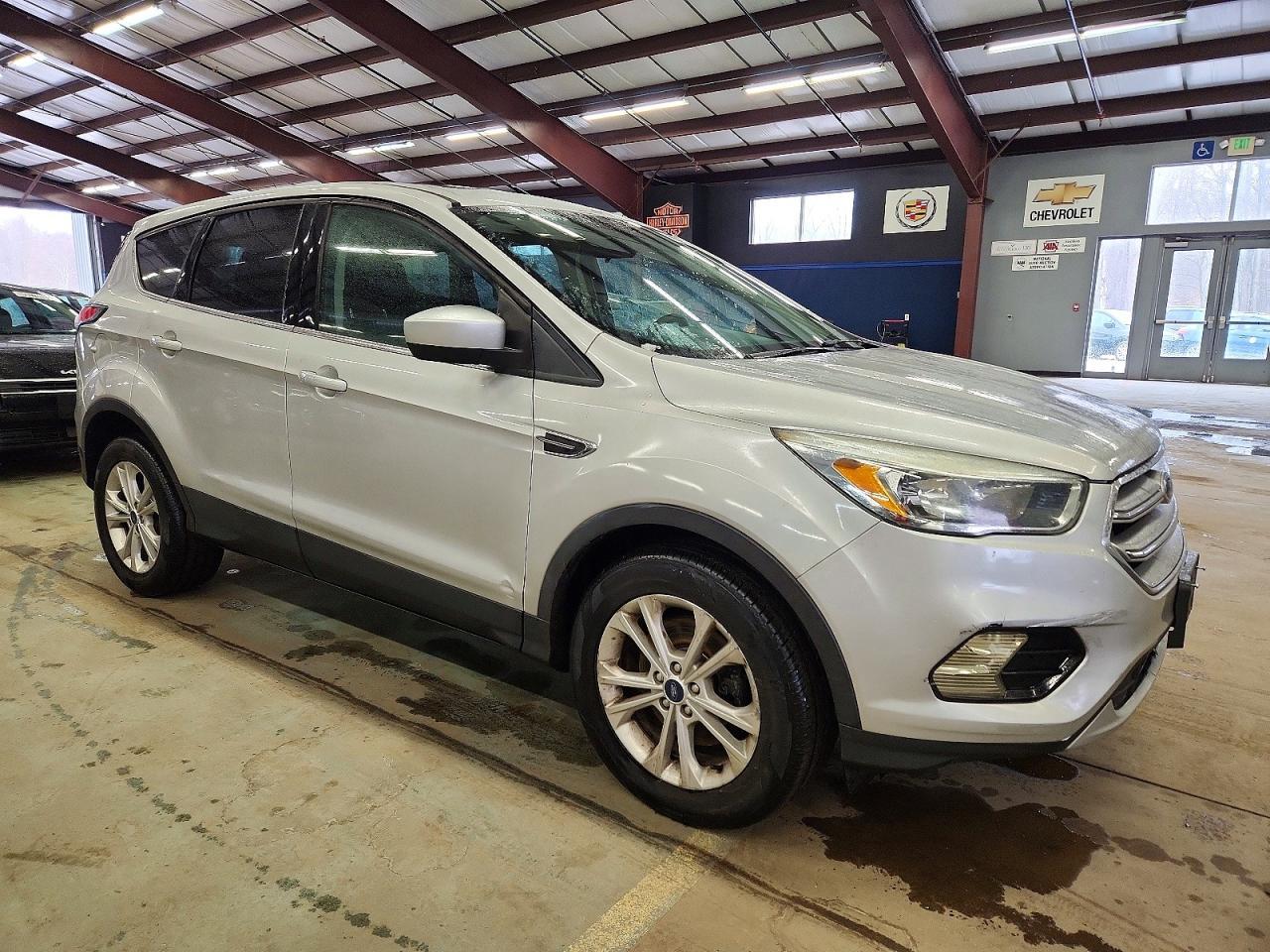 2017 Ford Escape Se - Фото 4