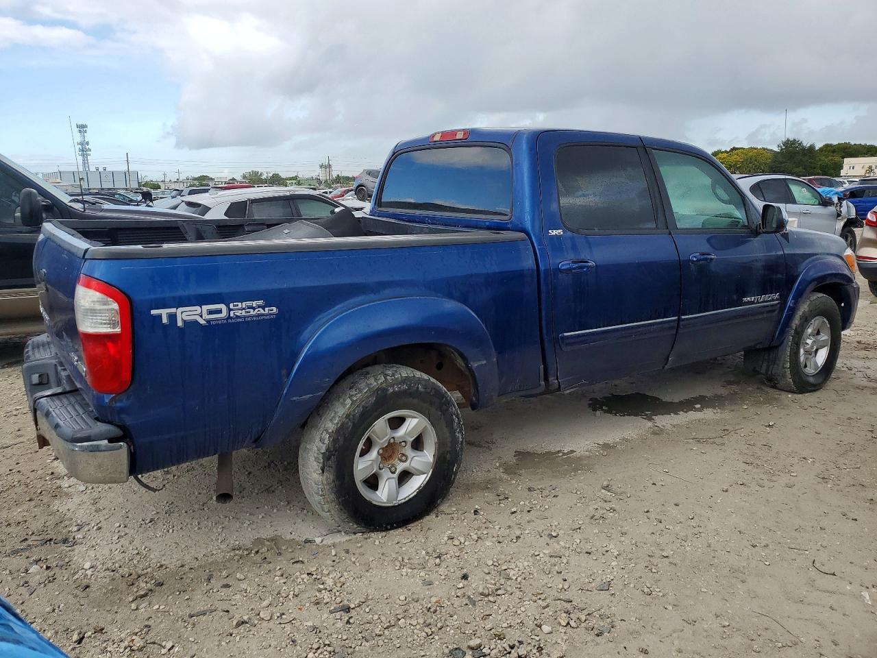 2006 Toyota Tundra Double Cab Sr5 - Image 3