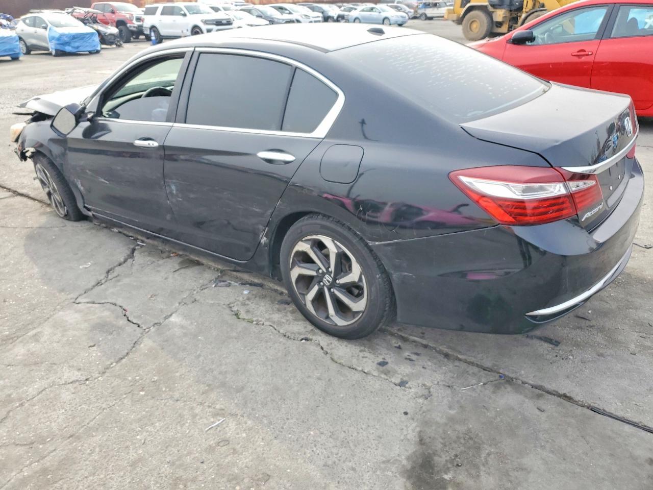 2016 Honda Accord Ex - Фото 2