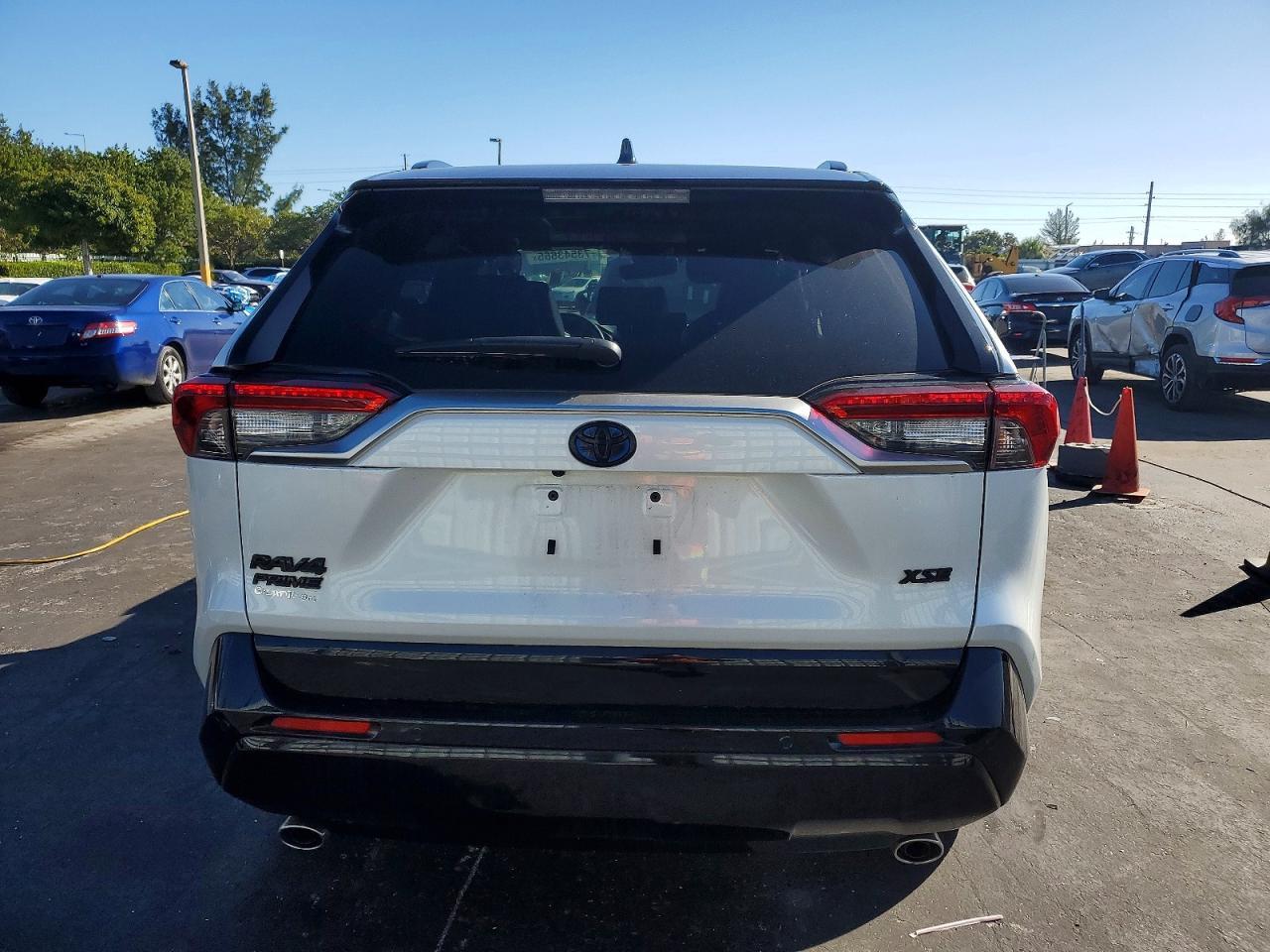 2024 Toyota Rav4 Prime Xse - Image 6