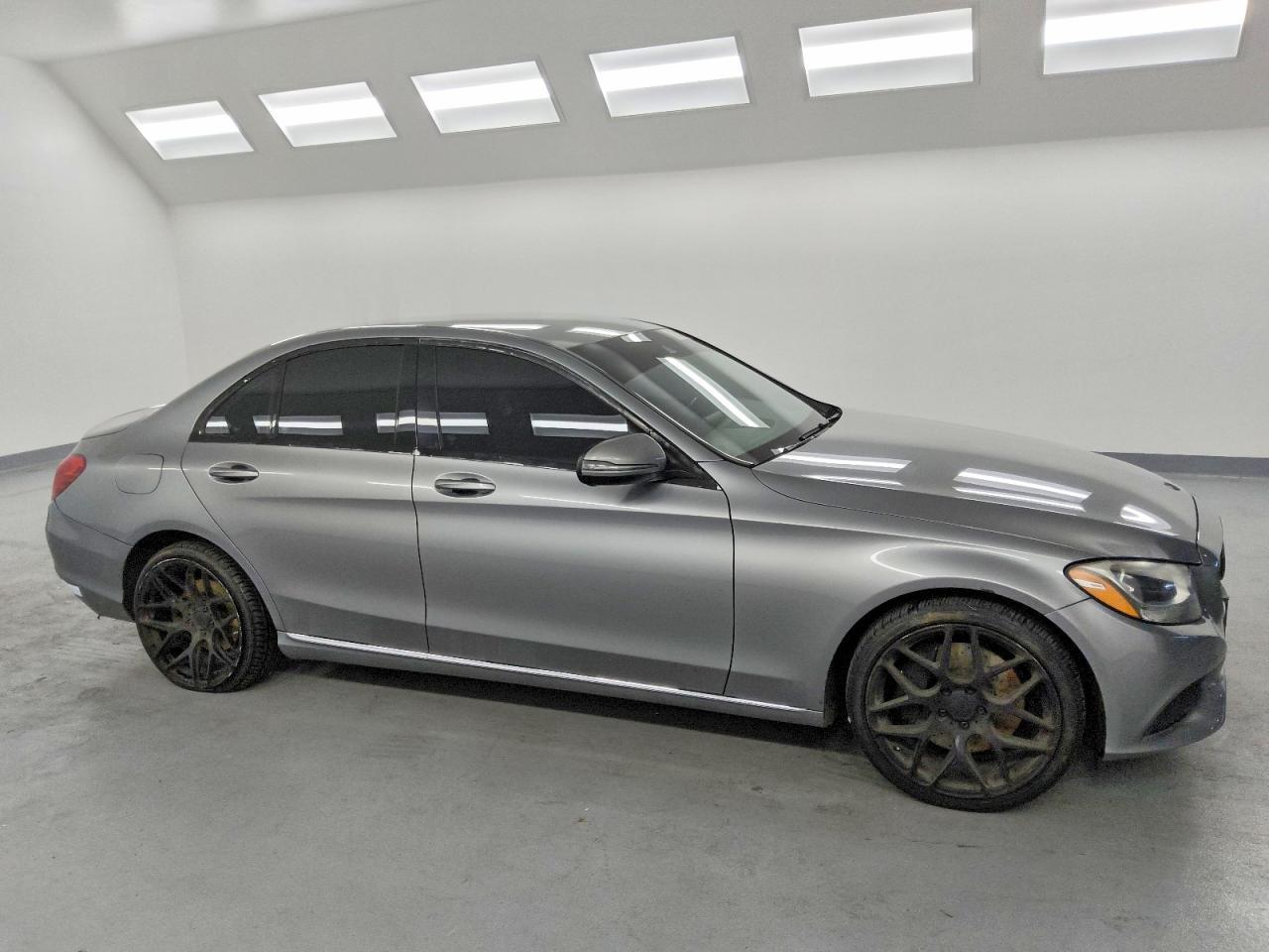 2016 Mercedes-Benz C350 * Repo * Ck Eng Light On * - Image 4
