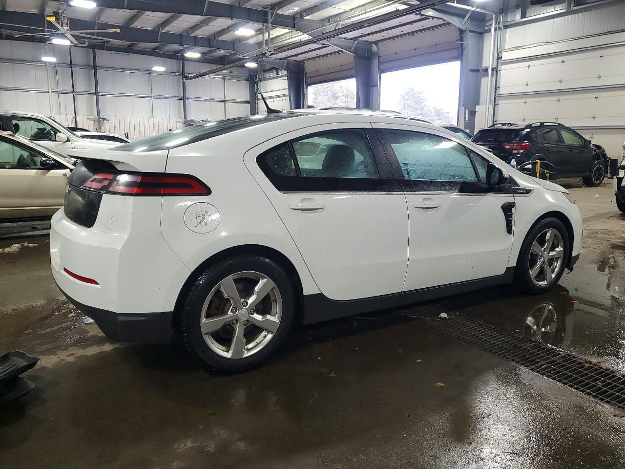 2012 Chevrolet Volt - Фото 3