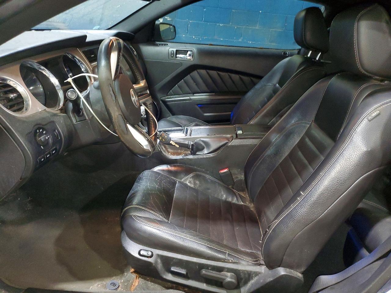 2012 Ford Mustang - Фото 7