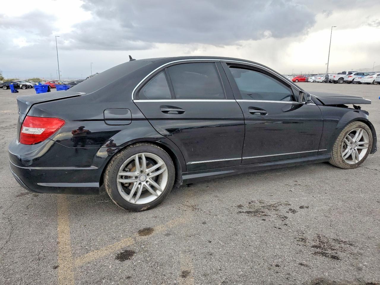 2013 Mercedes-Benz C 250 - Фото 3