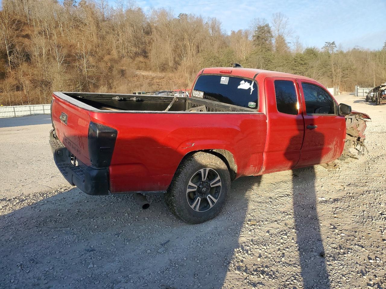 2022 Toyota Tacoma Access Cab - Image 3