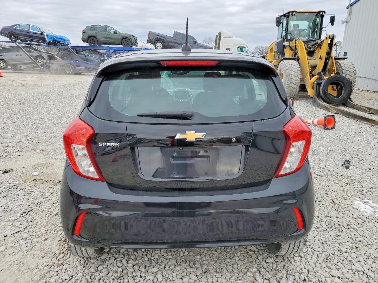 2017 Chevrolet Spark Ls - Фото 6