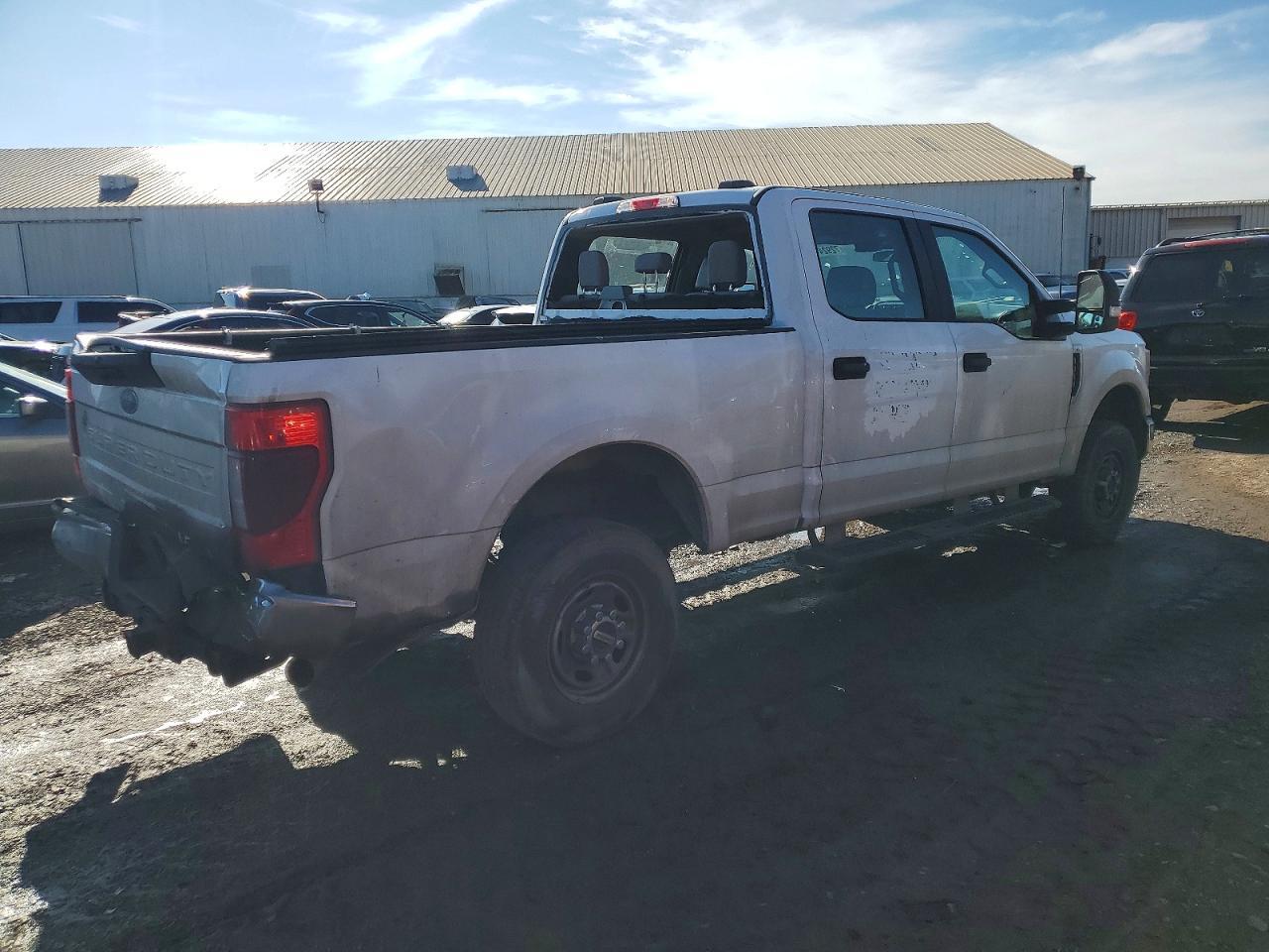 2022 Ford F250 Super Duty - Image 3