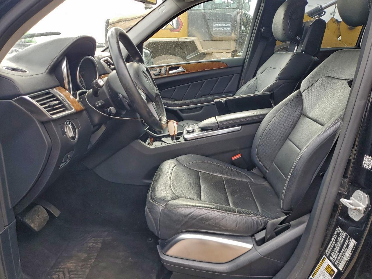 2015 Mercedes-Benz Gl 550 4Matic - Image 7