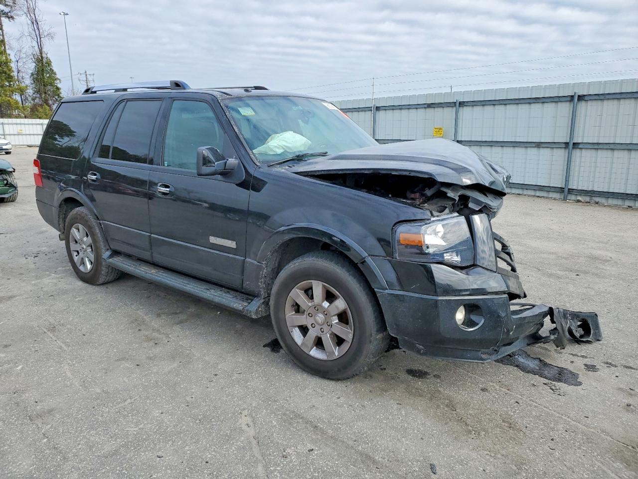 2007 Ford Expedition Limited - Image 4