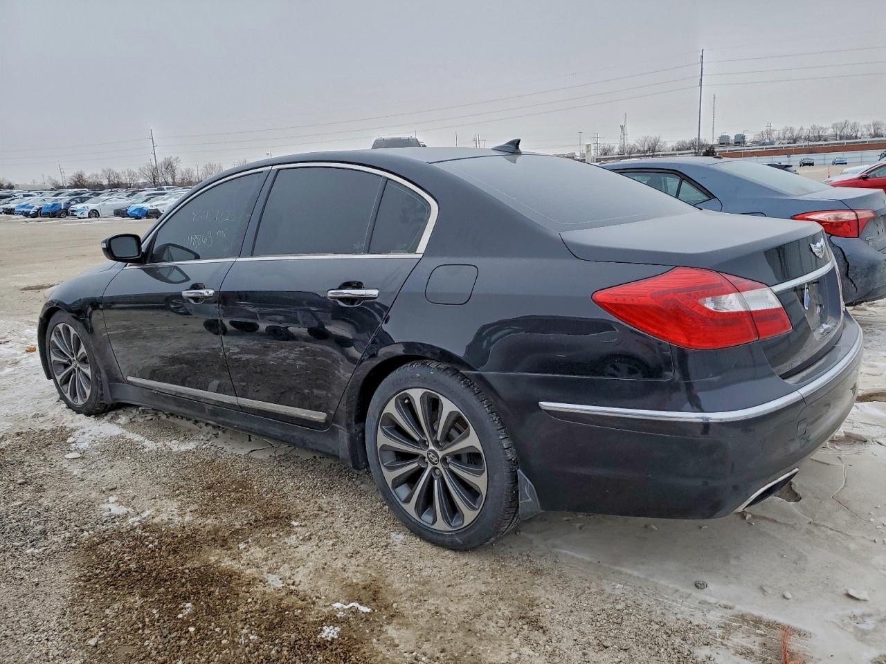 2013 Hyundai Genesis 5.0L - Фото 2