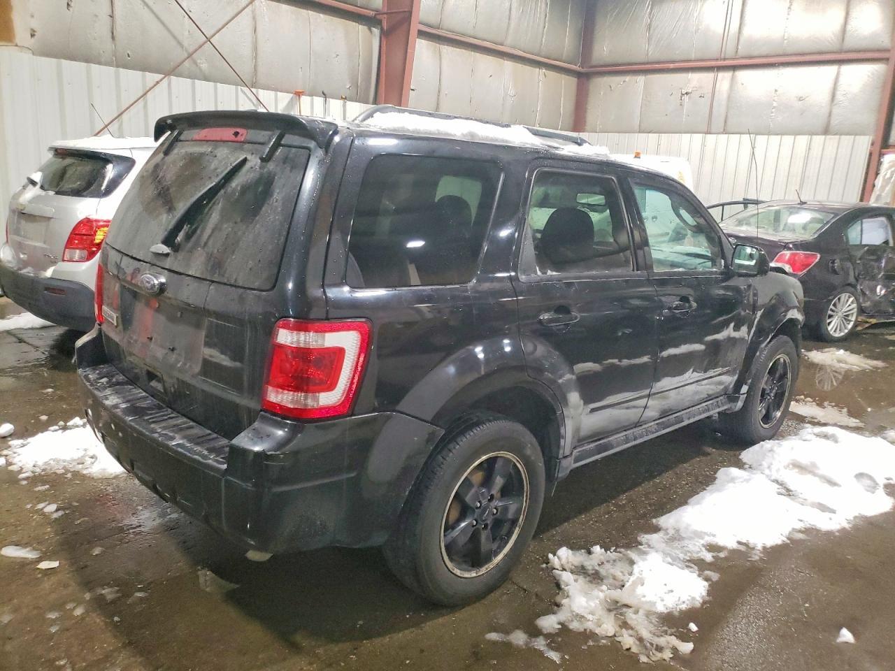 2011 Ford Escape Xlt - Image 3