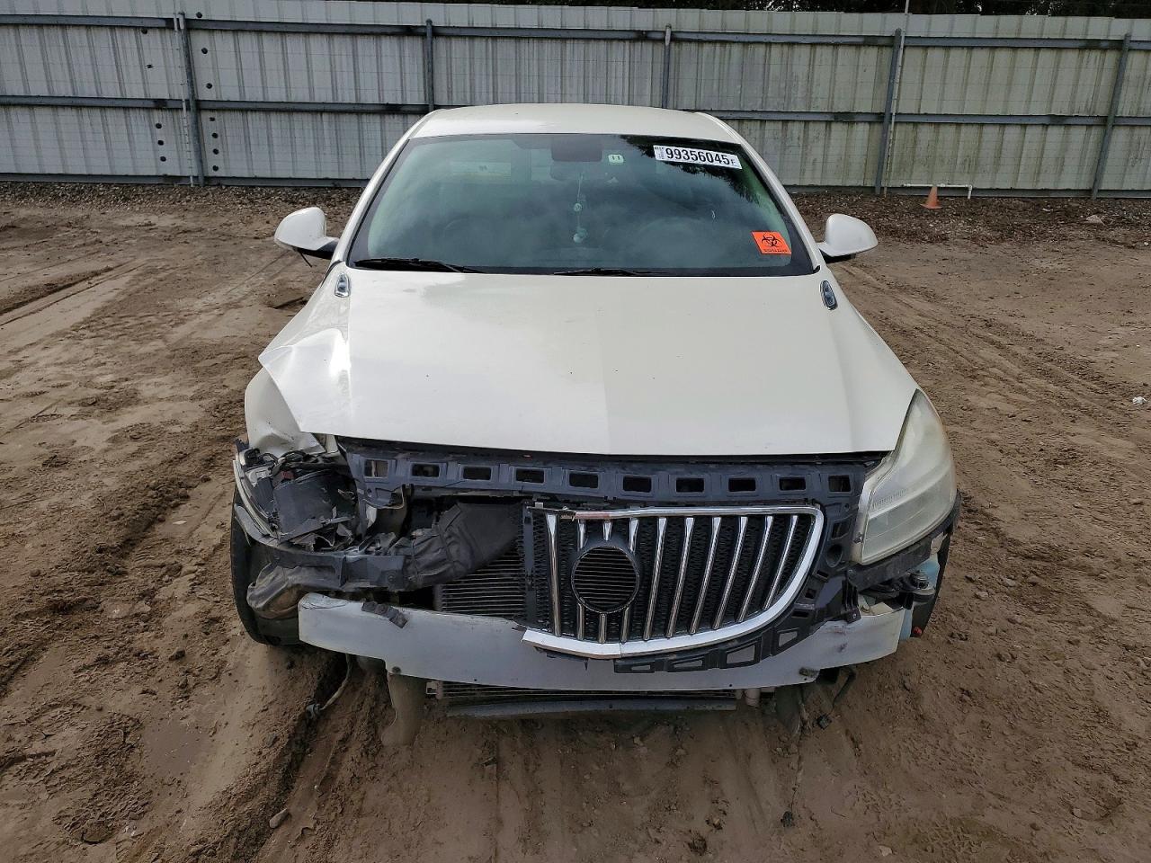 2012 Buick Regal - Image 5