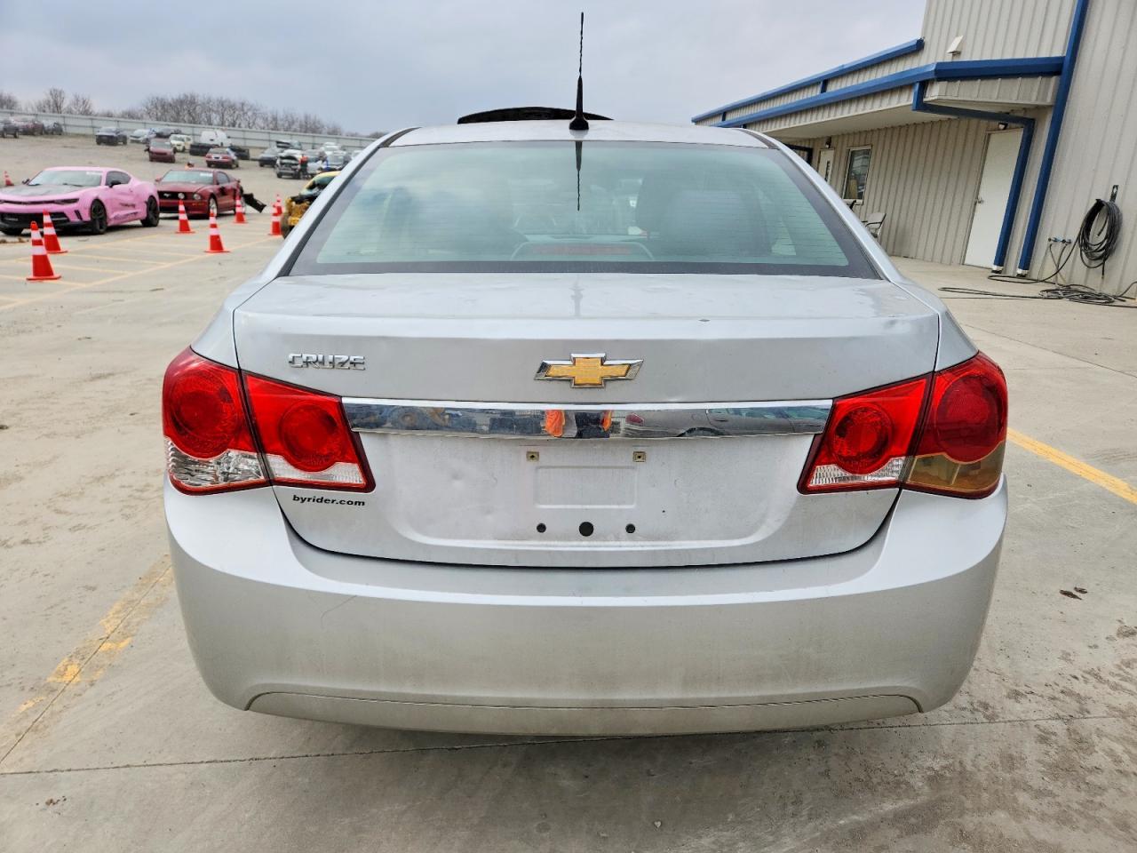 2013 Chevrolet Cruze Ls - Фото 6