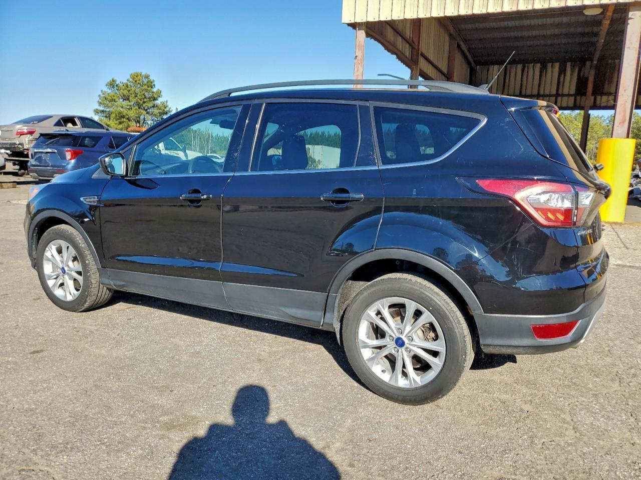 2018 Ford Escape Se - Фото 2