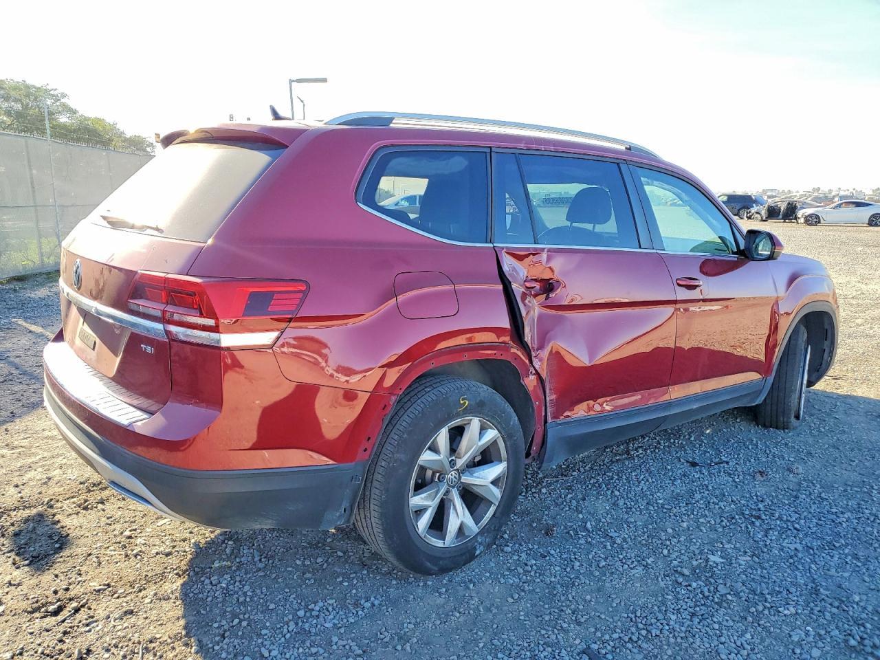2018 Volkswagen Atlas Se - Image 3