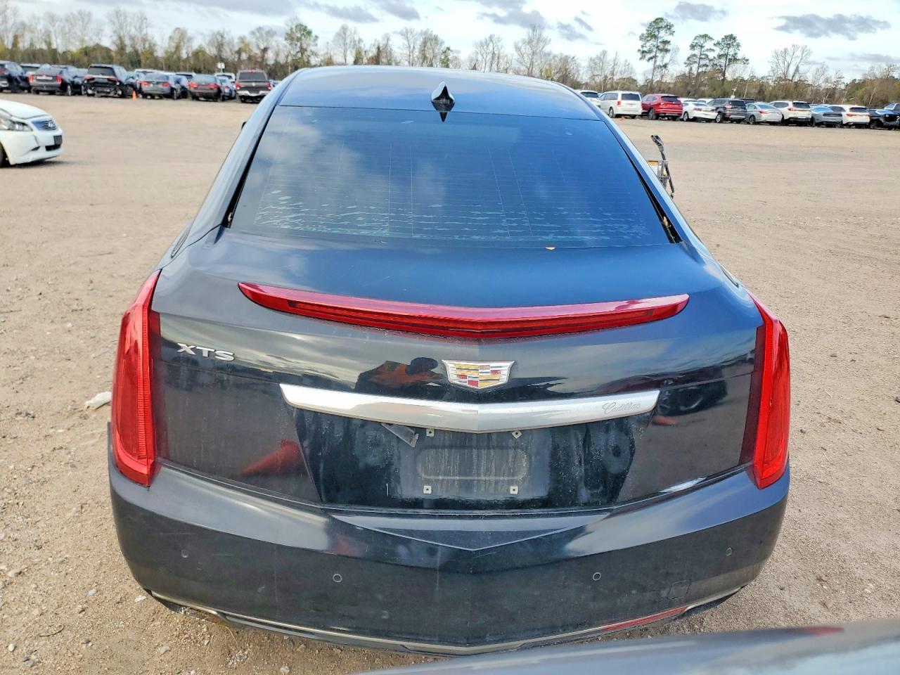2017 Cadillac Xts Luxury - Image 6