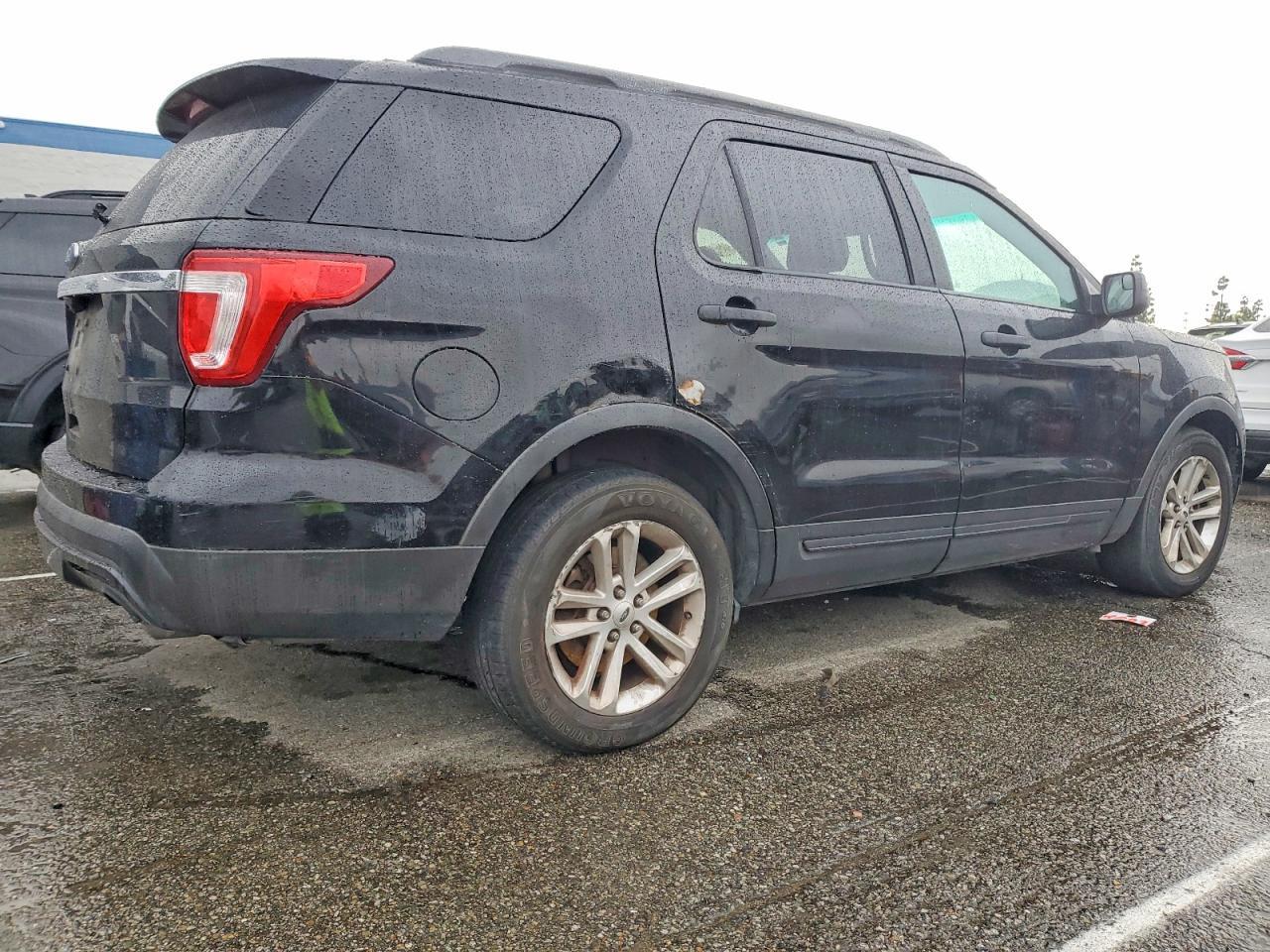 2016 Ford Explorer - Image 3