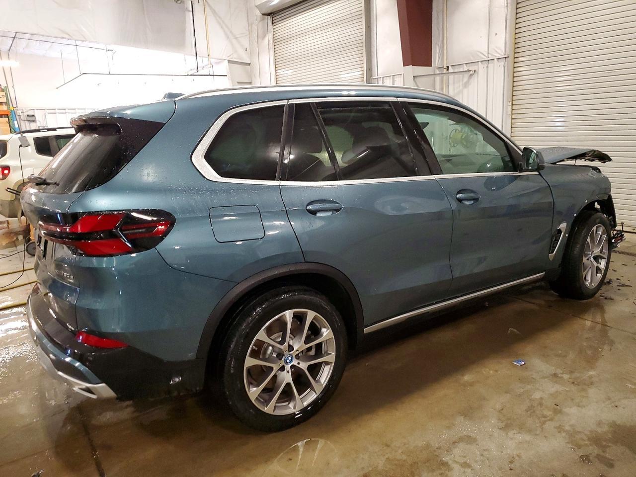 2025 BMW X5 xDrive50E - Фото 3