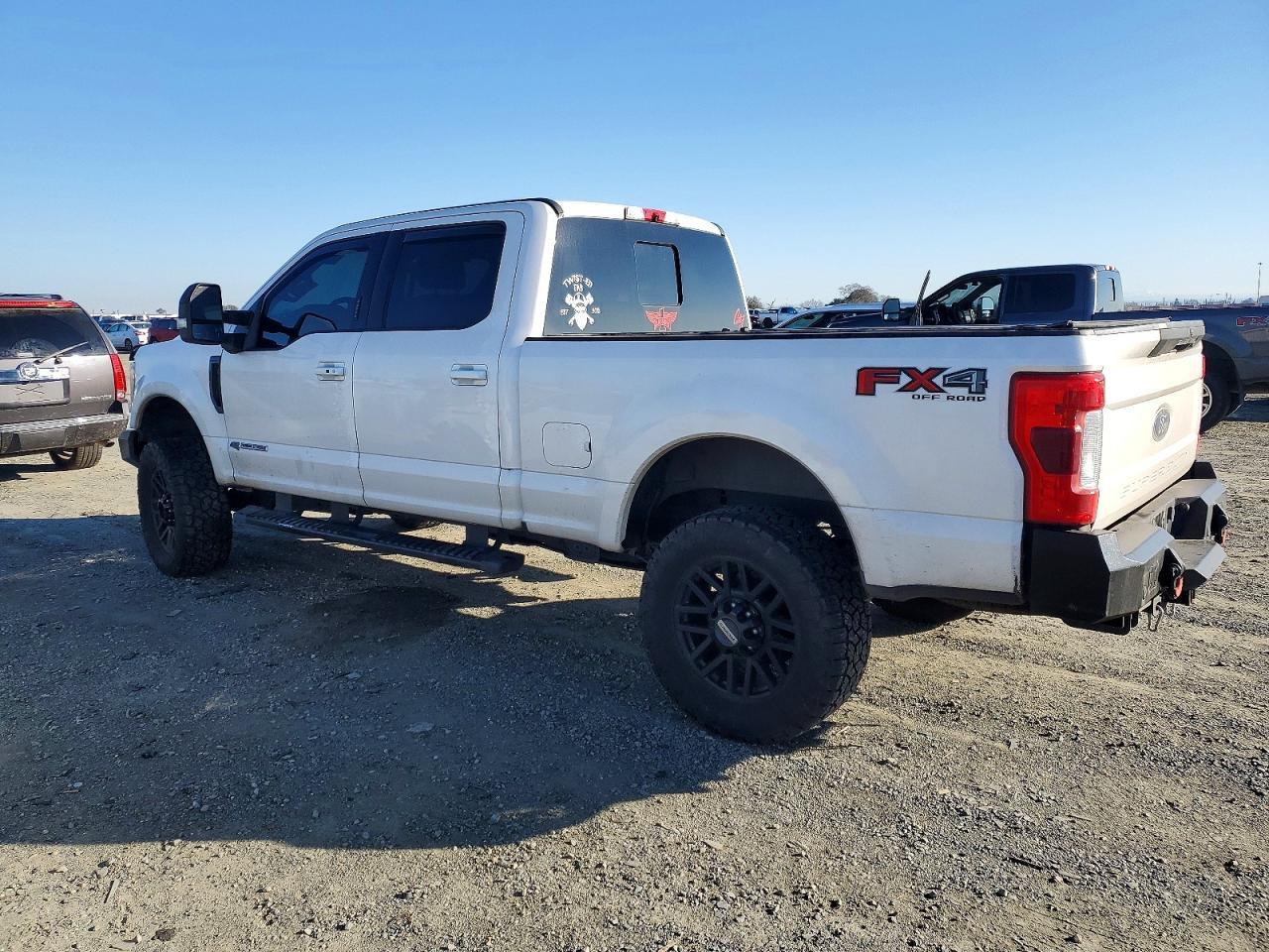 2019 Ford F250 Super Duty - Фото 2