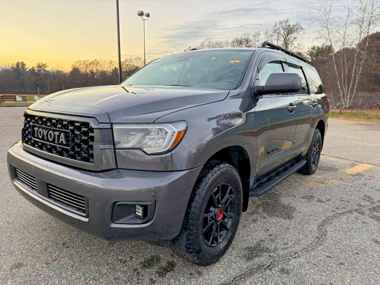 2021 Toyota Sequoia Sr5 - Image 2
