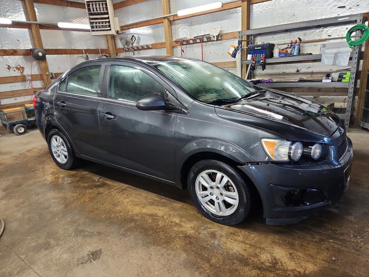 2016 Chevrolet Sonic Lt - Фото 4