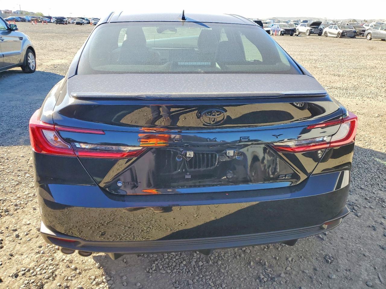 2025 Toyota Camry Se - Image 6