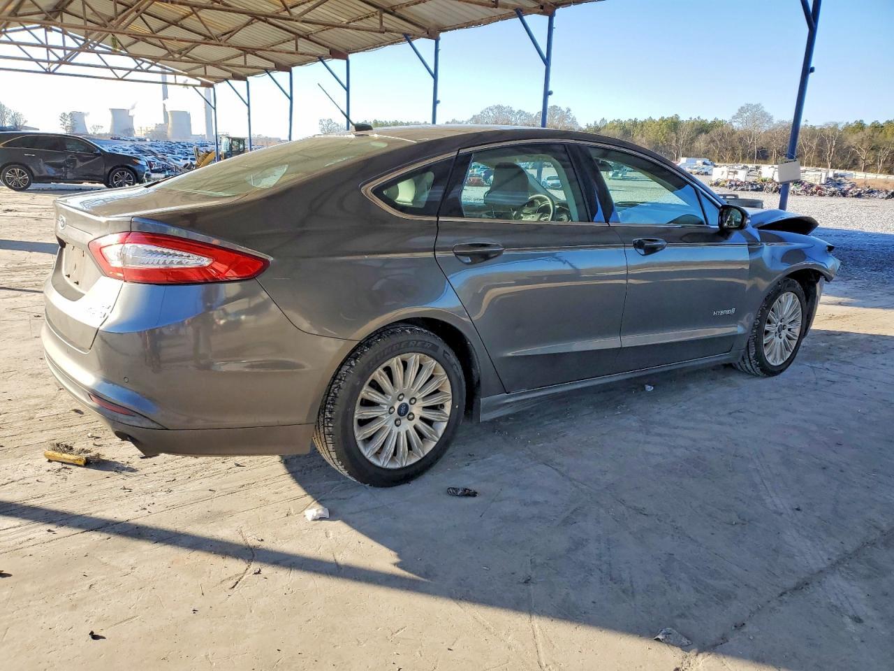 2016 Ford Fusion Se Hybrid - Фото 3