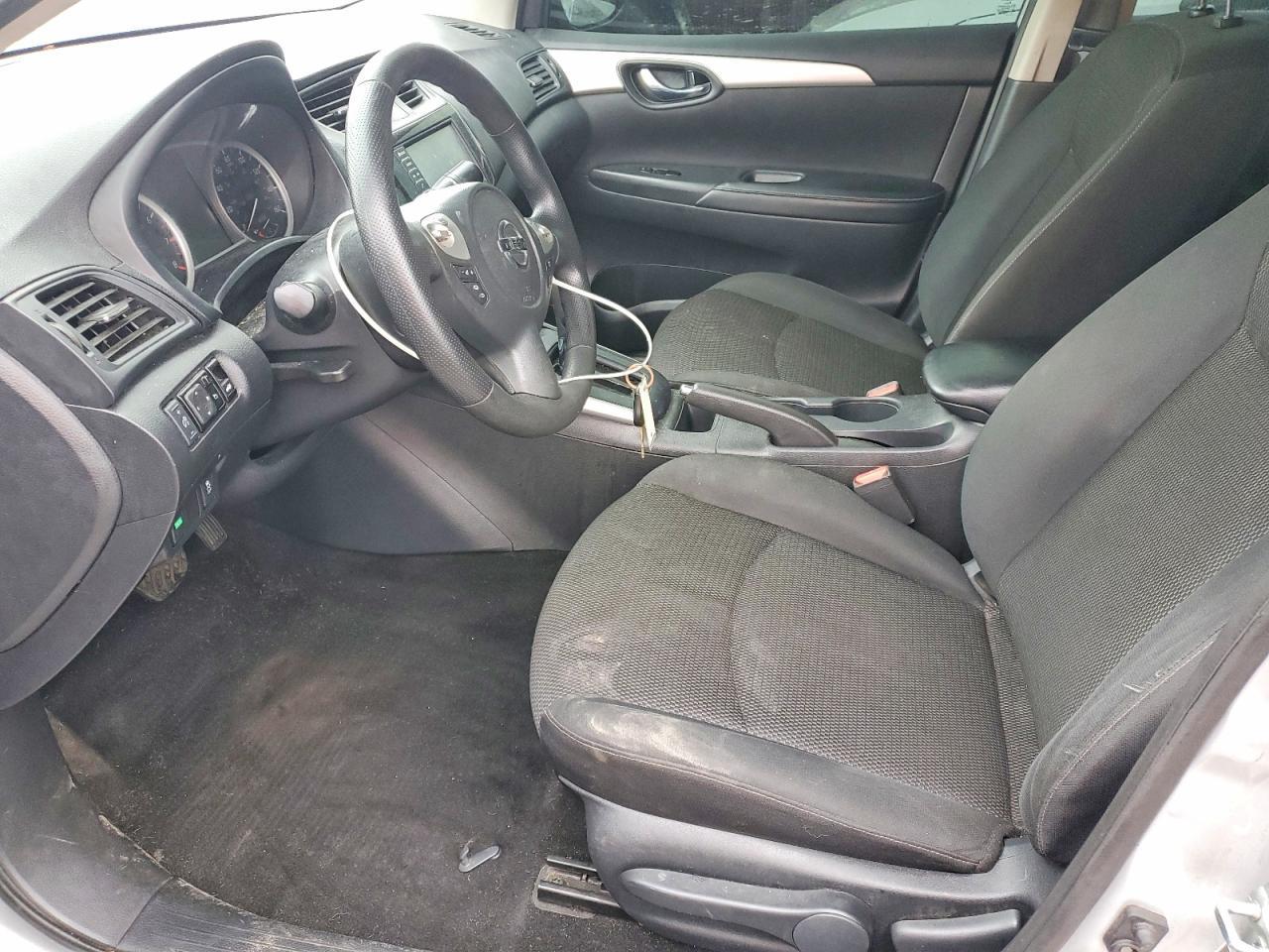 2019 Nissan Sentra S - Фото 7