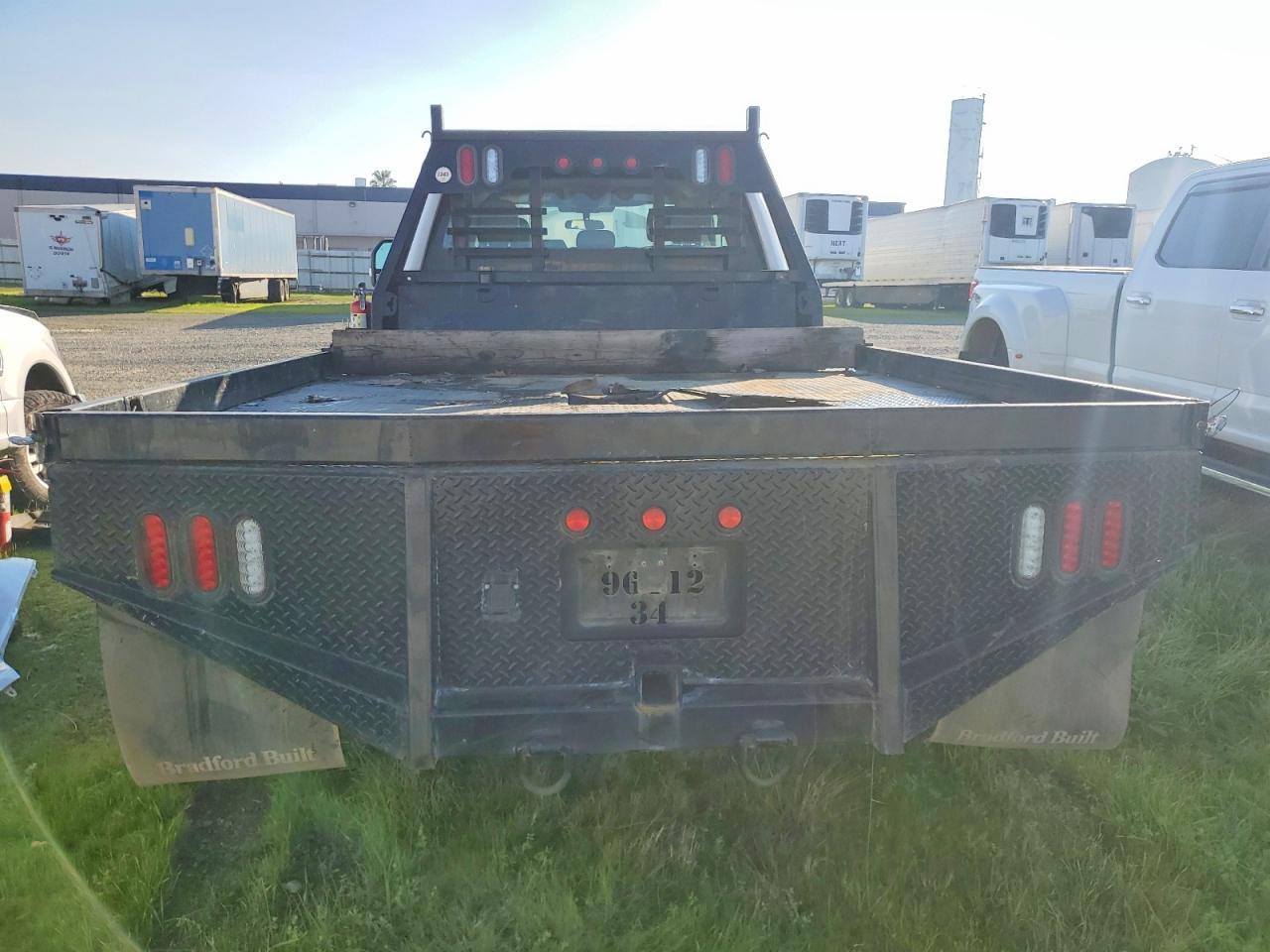 2022 Ford F550 Super Duty Flatbed Truck - Image 6