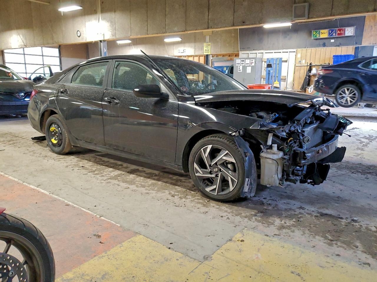 2025 Hyundai Elantra Sel Sport - Фото 4