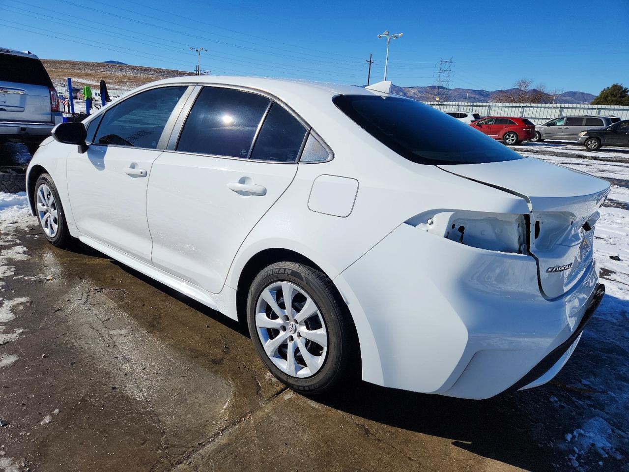 2021 Toyota Corolla Le - Фото 2