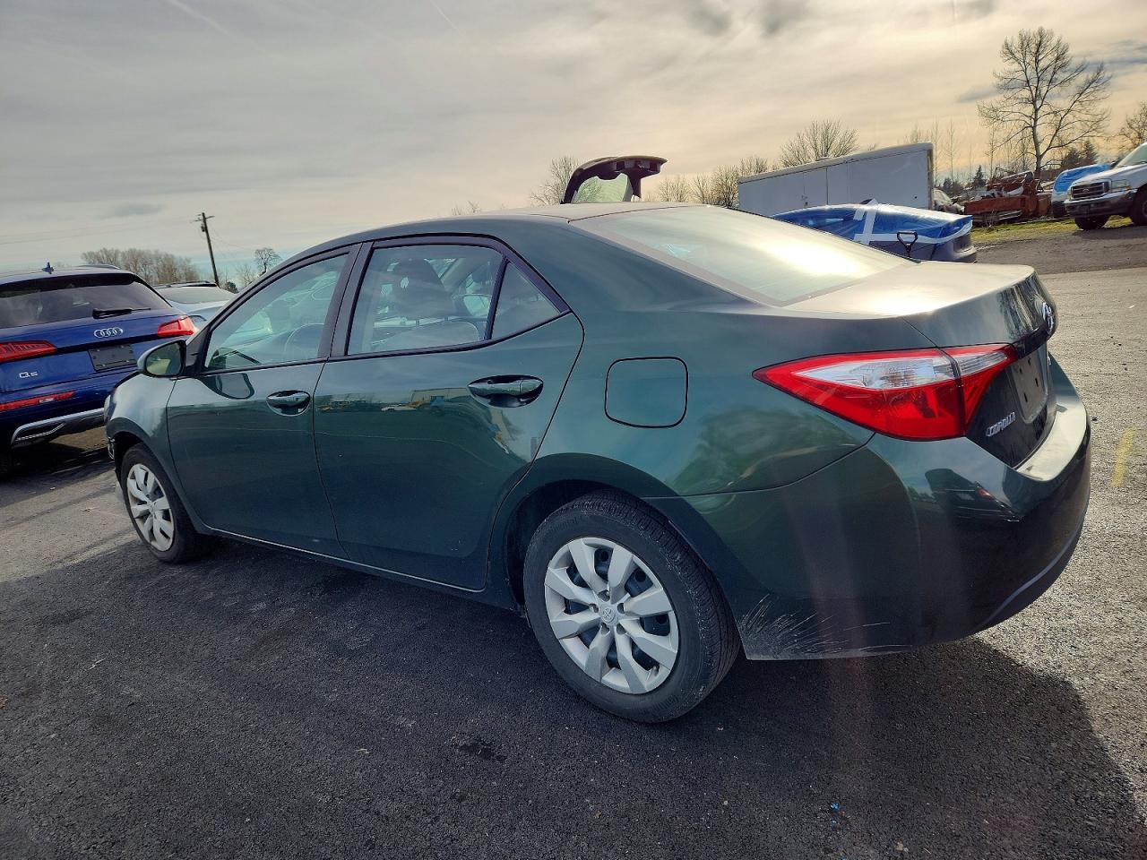 2015 Toyota Corolla L - Фото 2