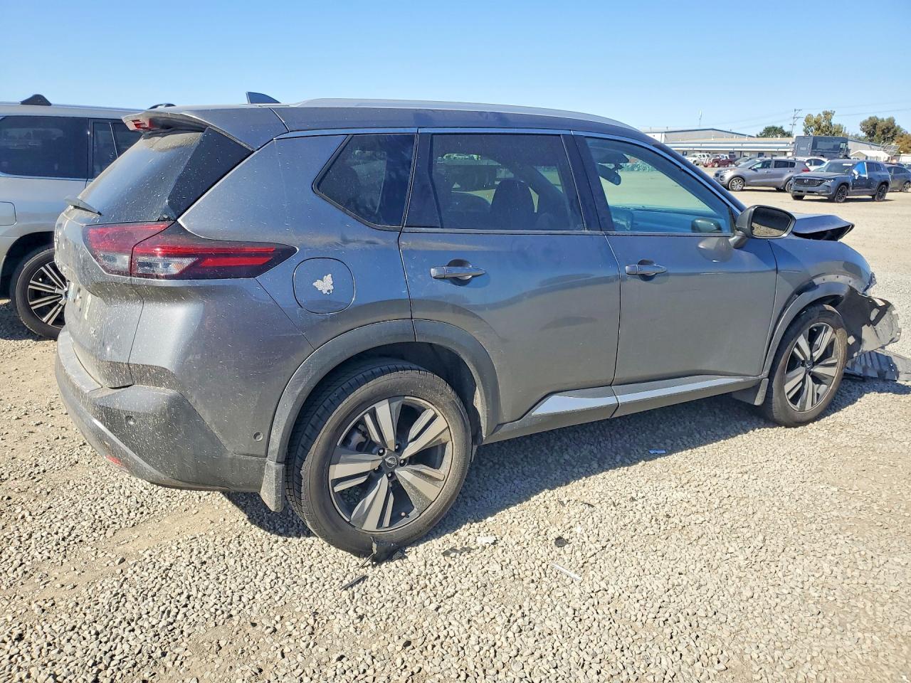 2023 Nissan Rogue Sl - Фото 3
