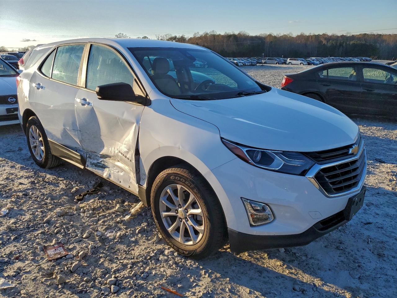 2020 Chevrolet Equinox Ls - Фото 4