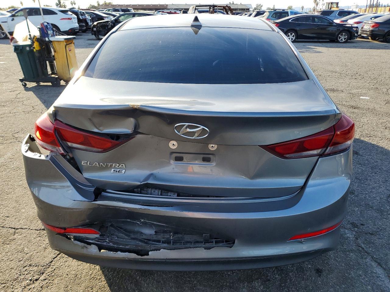 2017 Hyundai Elantra Se - Image 6
