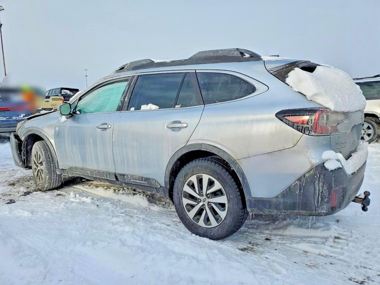 2021 Subaru Outback Premium - Image 2