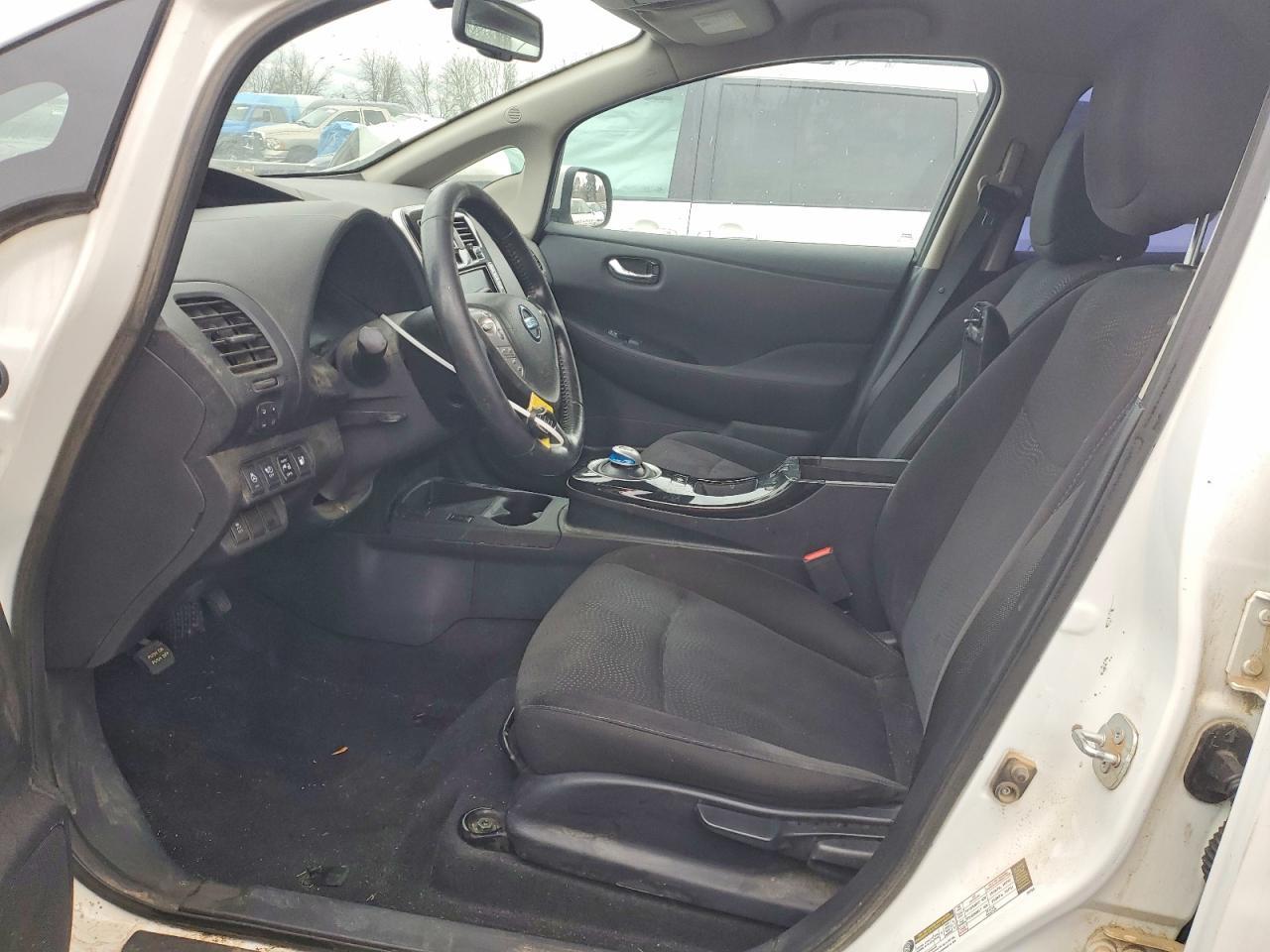 2016 Nissan Leaf Sv - Фото 7