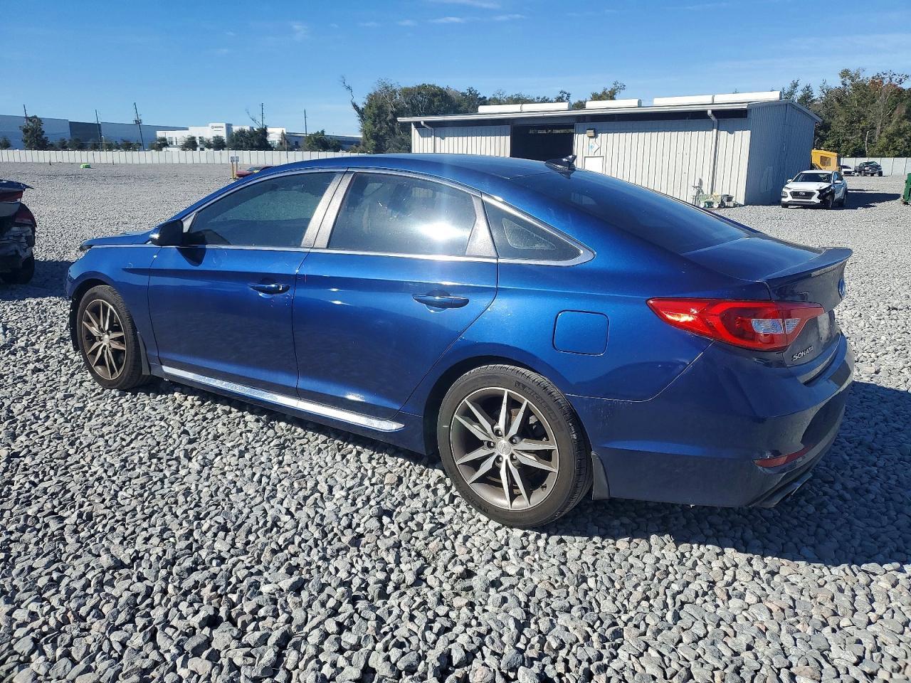 2017 Hyundai Sonata Sport - Image 2