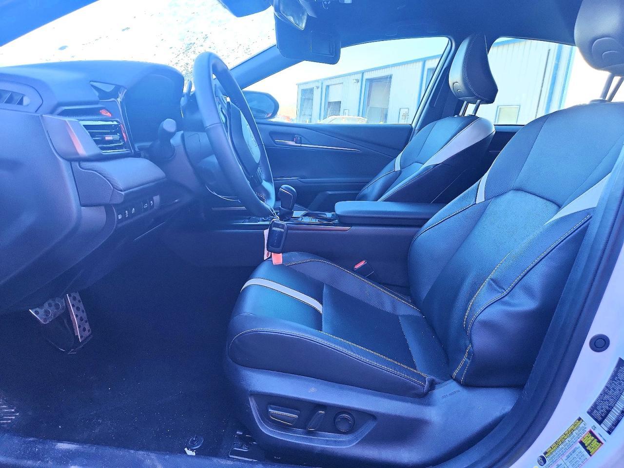 2025 Toyota Camry Se - Фото 7