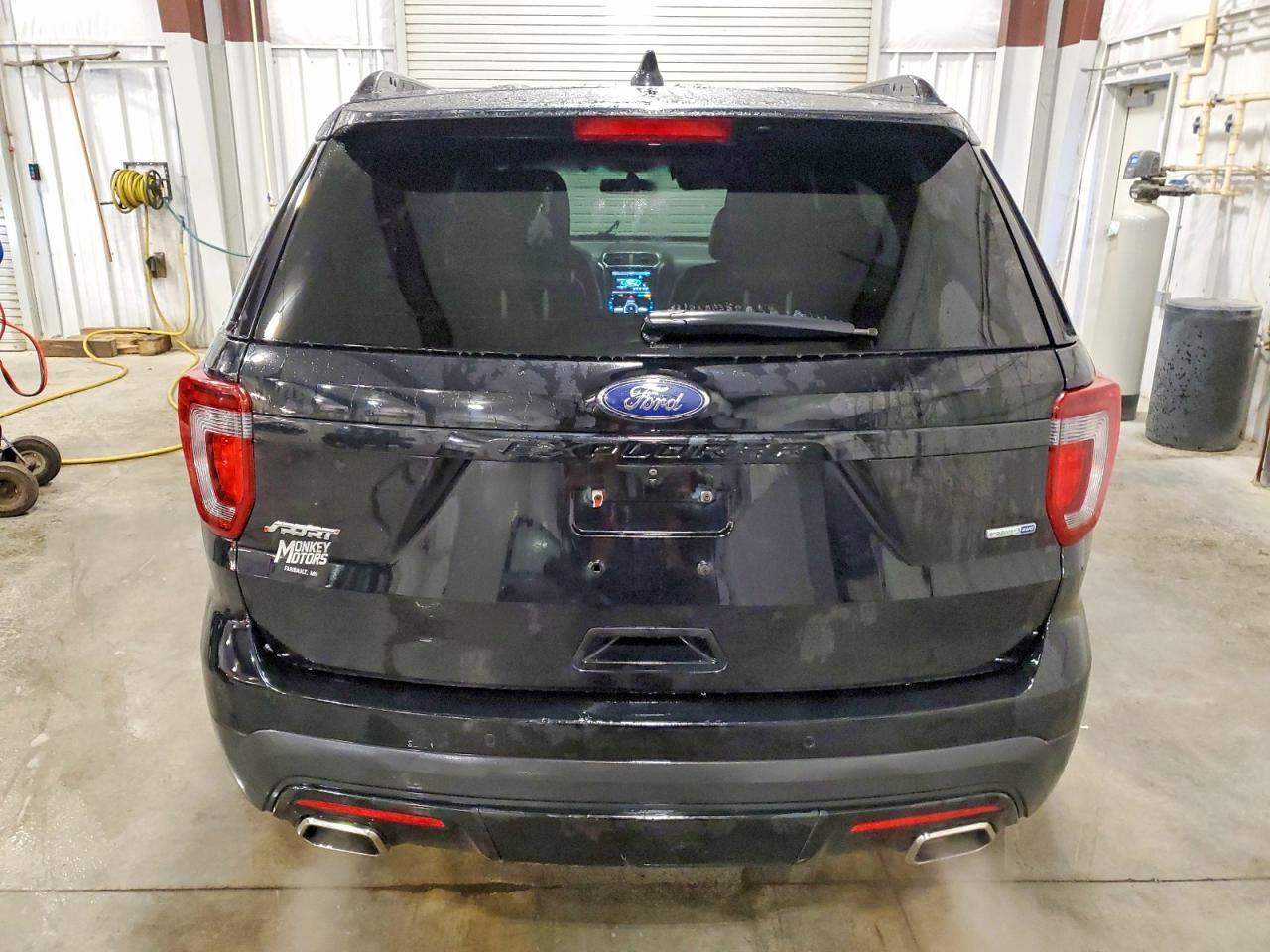 2016 Ford Explorer Sport - Фото 6