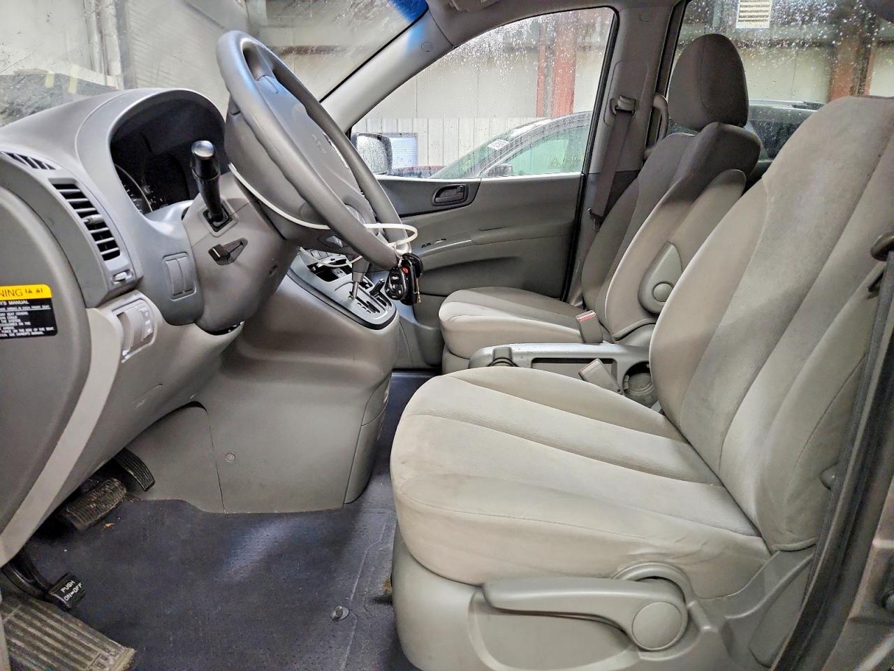 2010 Kia Sedona Lx - Фото 7