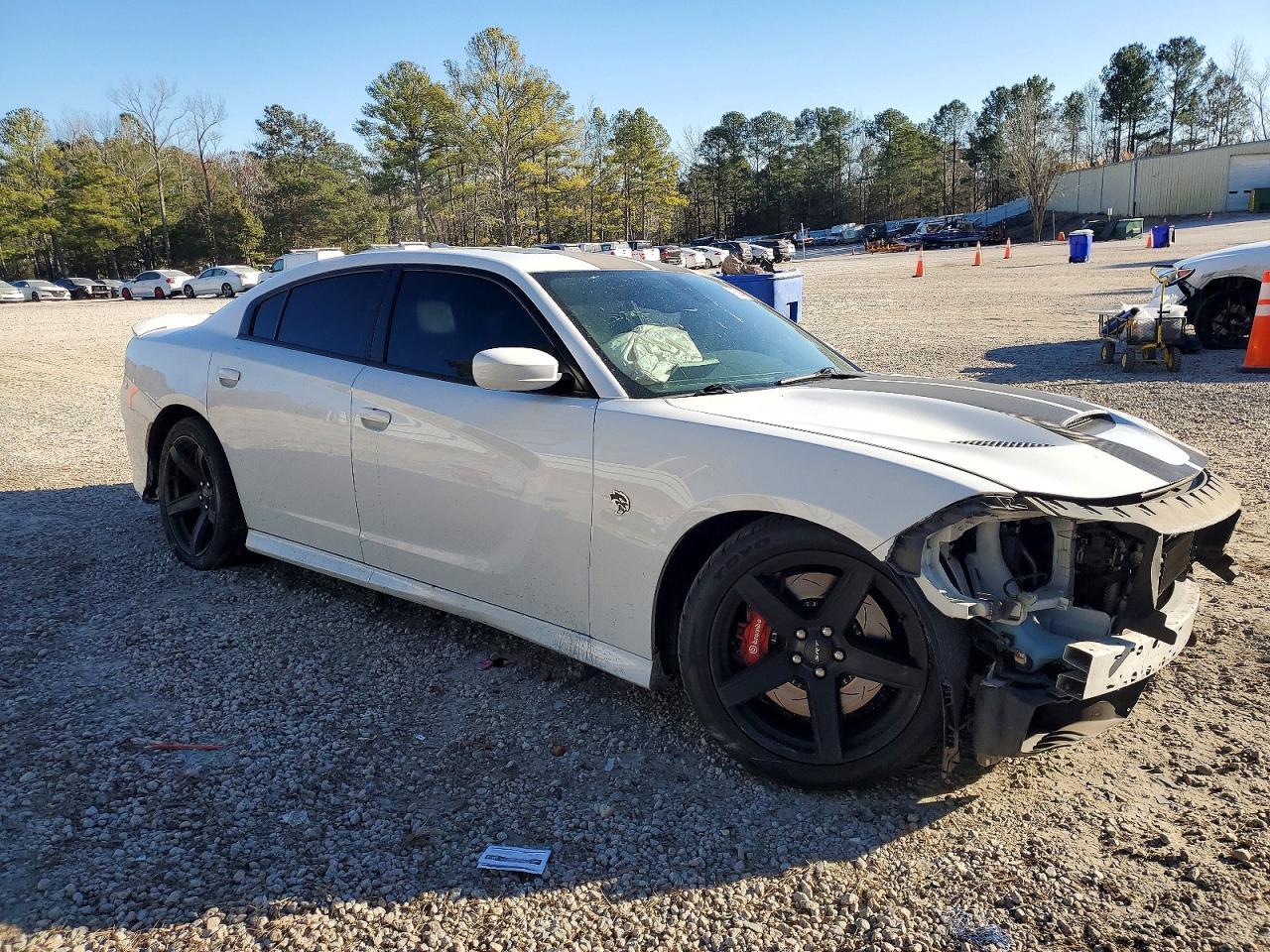 2017 Dodge Charger Srt Hellcat - Image 4