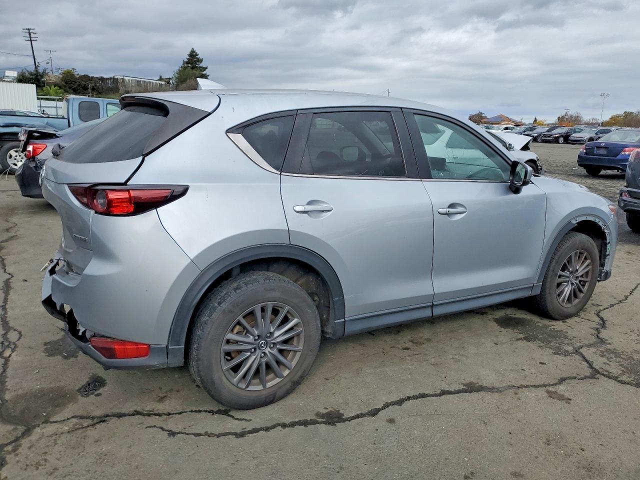 2021 Mazda Cx-5 Touring - Image 3
