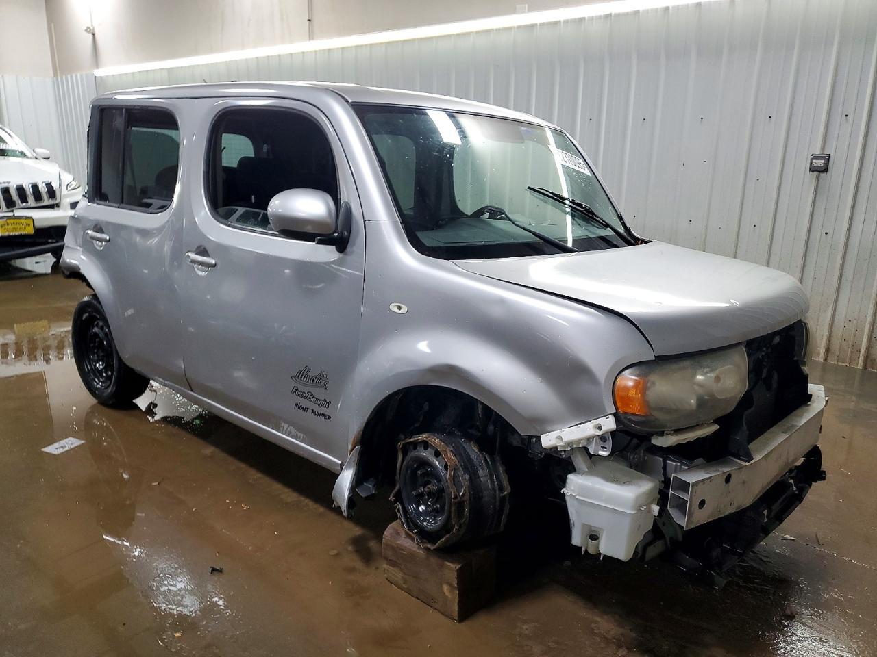 2010 Niss Cube Base - Фото 4