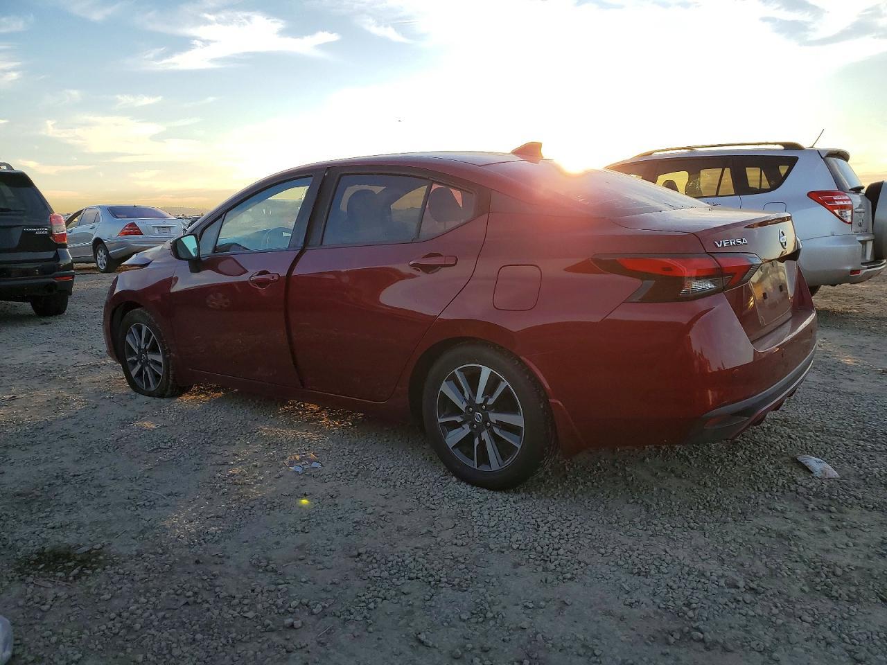 2021 Nissan Versa Sv - Фото 2