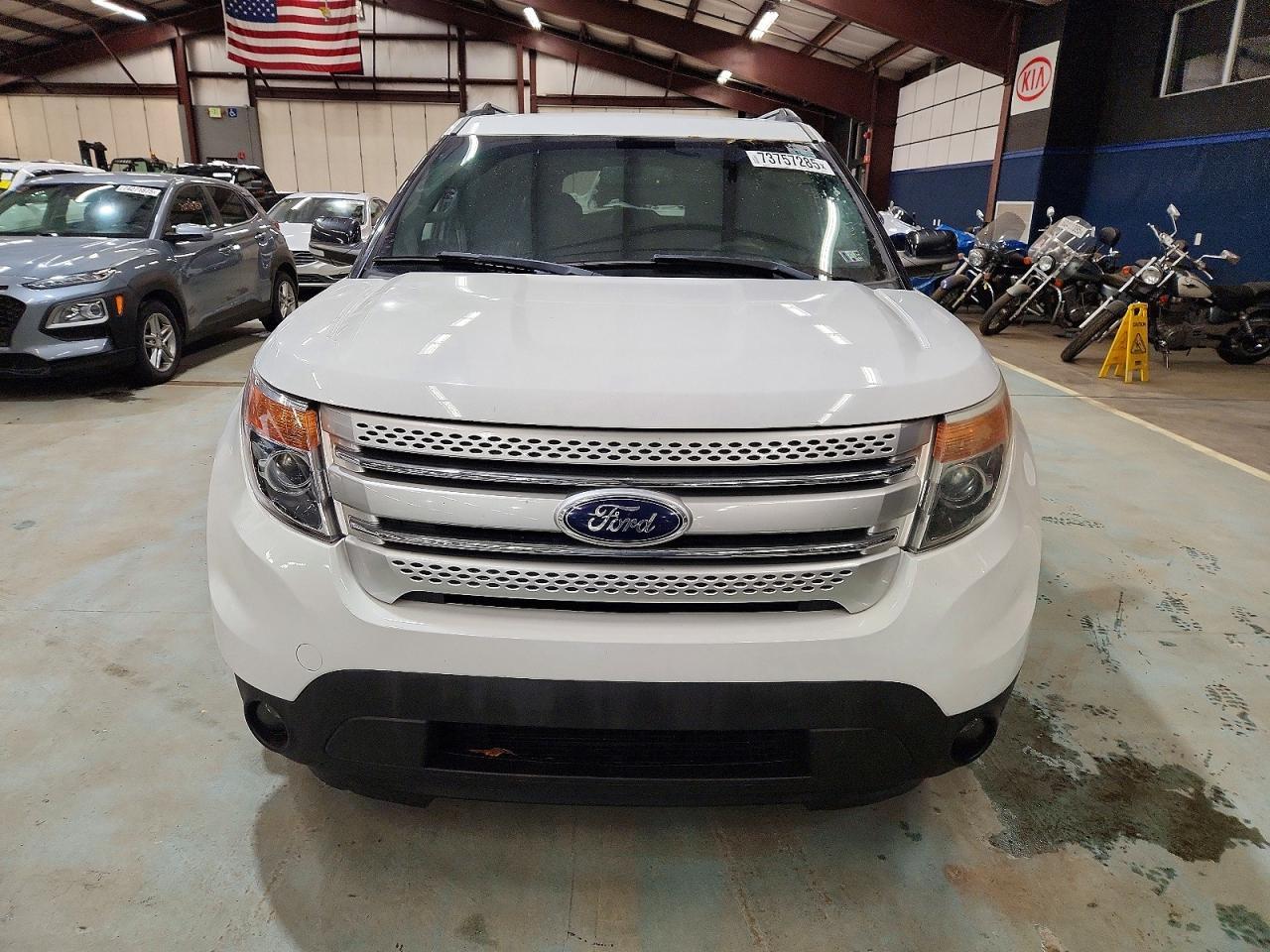 2014 Ford Explorer Xlt - Фото 5