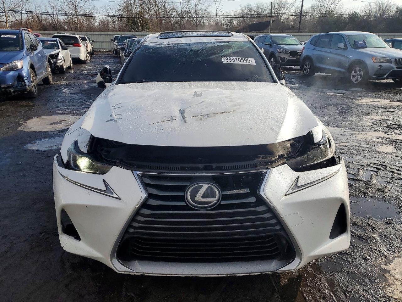 2017 Lexus Is 300 - Фото 5