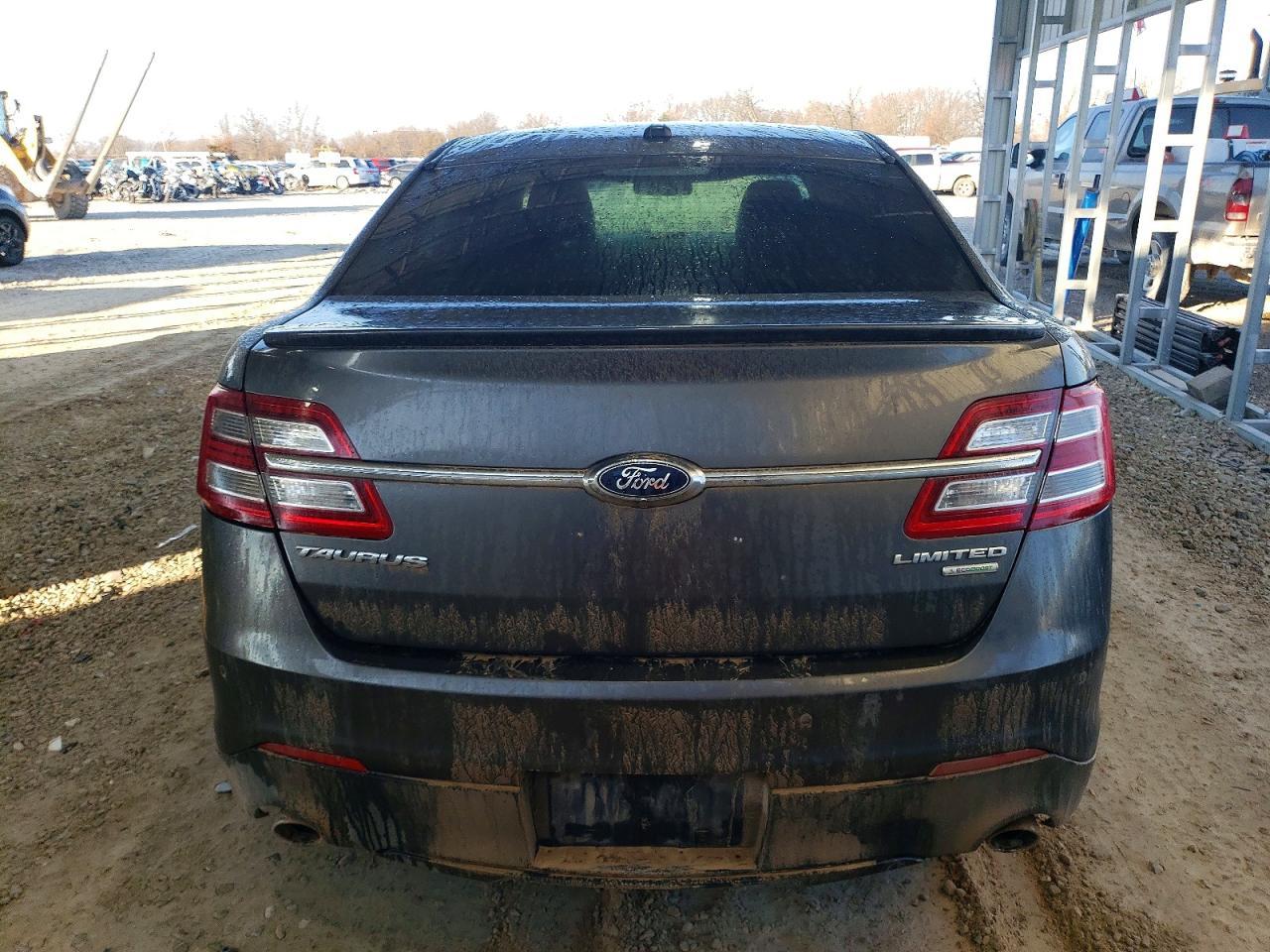 2017 Ford Taurus Limited - Фото 6