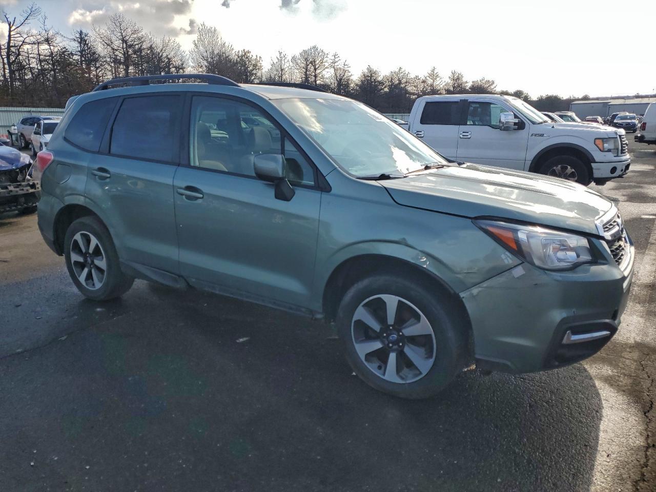 2017 Subaru Forester 2.5I Premium - Image 4